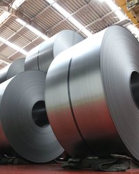 중국 우회덤핑으로 냉연 가격 30% 붕괴…한국 철강 산업을 무너뜨리는 ‘침투형 경제공세’