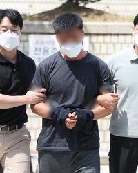 BTS 정국 등 노린 해킹조직 중국인 총책 구속…"증거인멸·도망 염려"