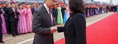 왕이 방북 계기로 북중 ‘사회주의 연대’ 재확인…한반도 안보 지형 흔드는 전략 공조 신호