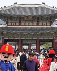 중국 단체관광객 무비자 입국, 관광 활성화인가 새로운 위험인가