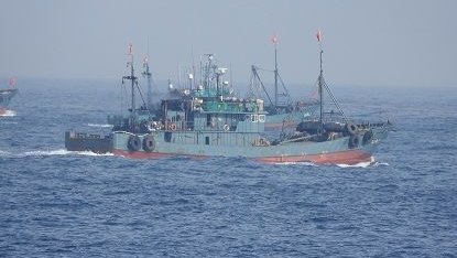 중국 어선 100척, 동해 NLL 인근 집결…불법조업 넘어 해양주권 흔드는 회색지대 압박이 커지고 있다
