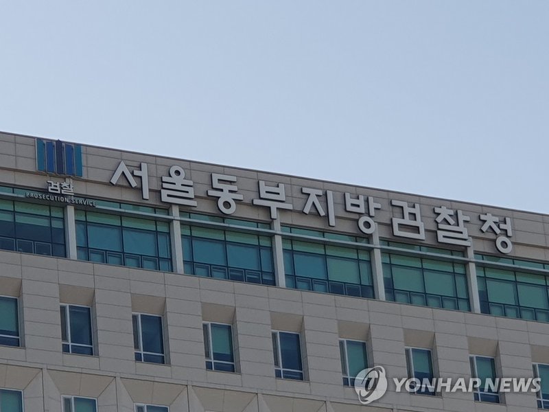 한국 거주 외국인에 연3만% 이자 불법대부…중국인 2명 구속기소
